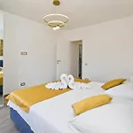 Villa Zorana Hostel