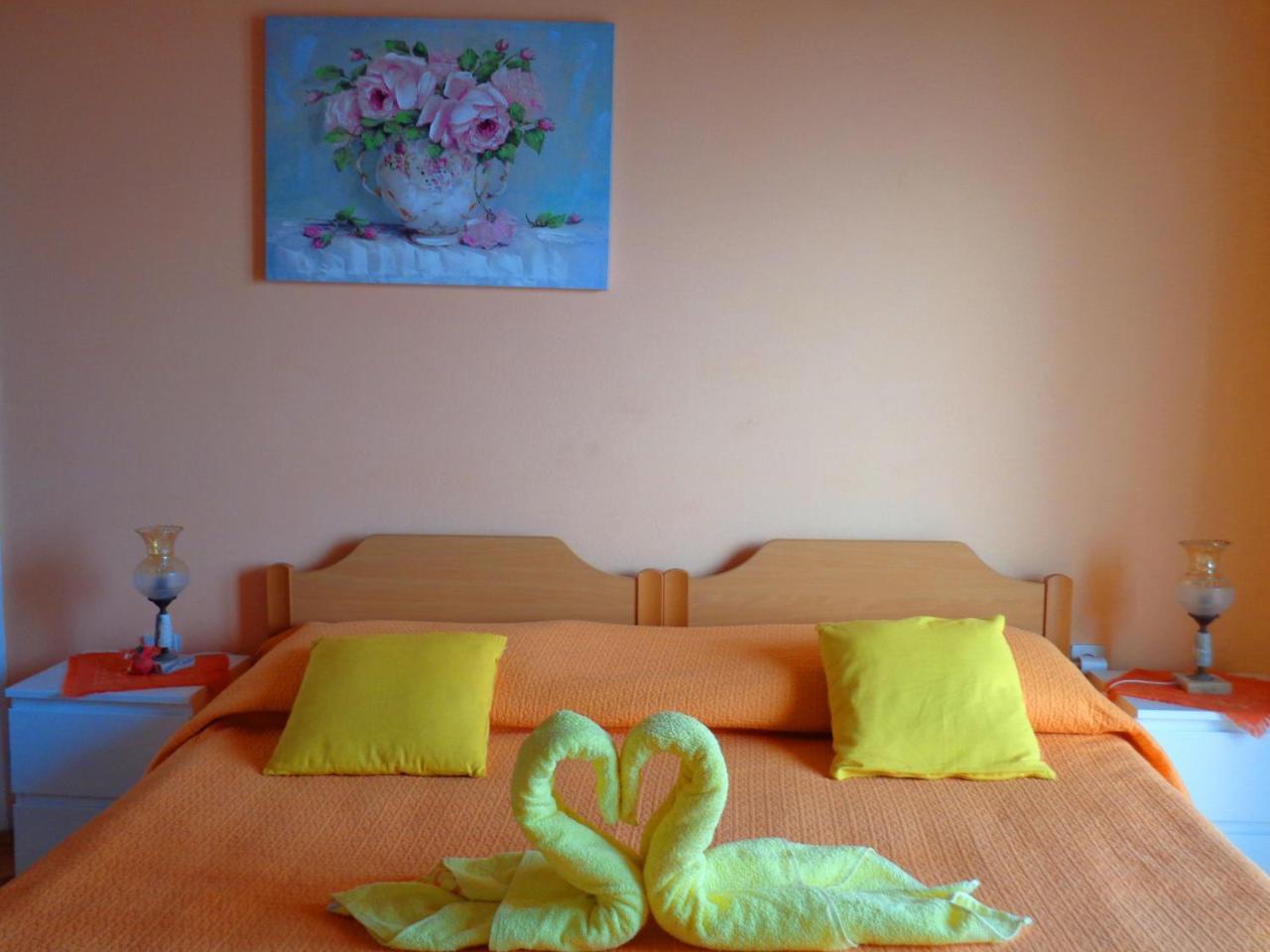 Zorana Hostel Hvar Town
